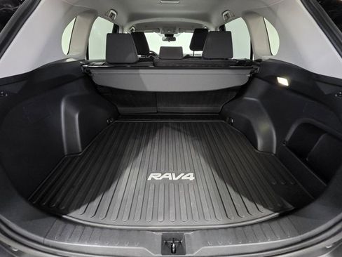 Used 2025 Toyota RAV4 LE image 21