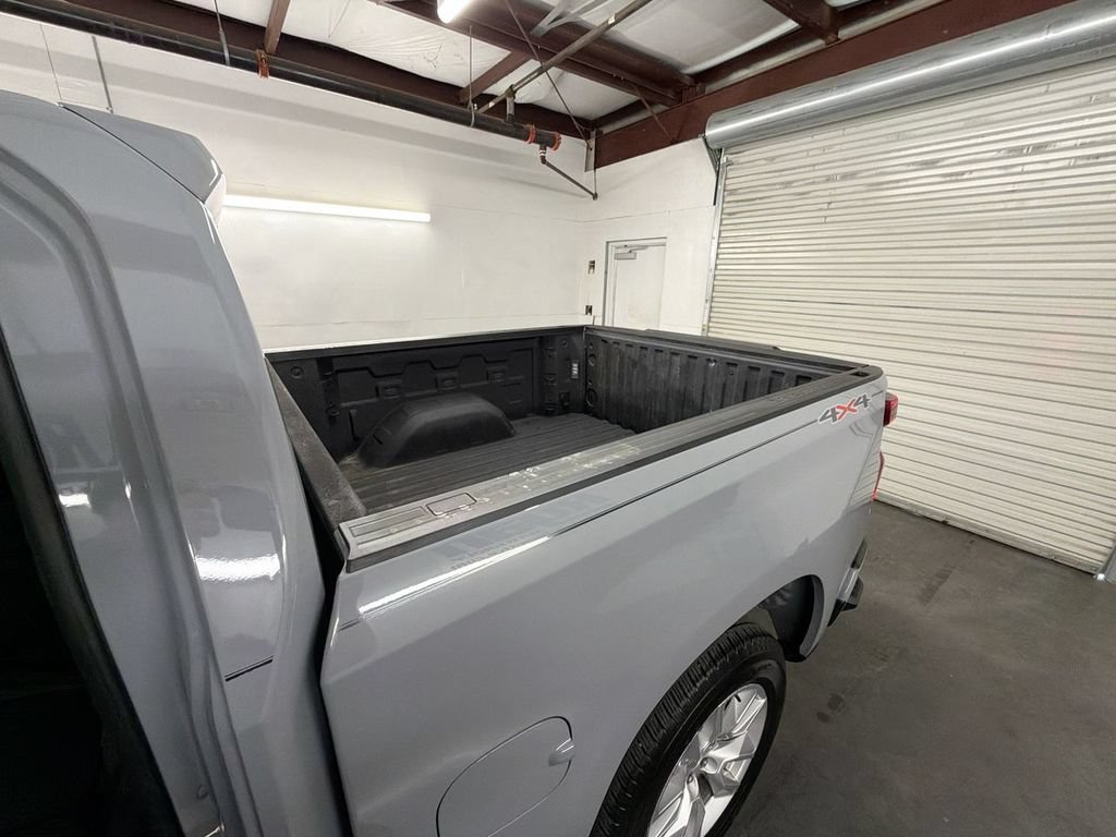 Certified 2025 Chevrolet Silverado 1500 Custom AWD/4WD image 24