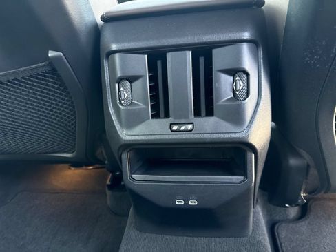 Used 2025 BMW X3 xDrive30i AWD/4WD image 16