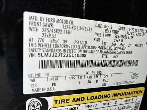 Used 2018 Lincoln Navigator Select image 32