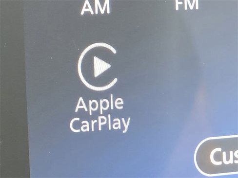 Used 2023 Nissan Frontier SV image 5