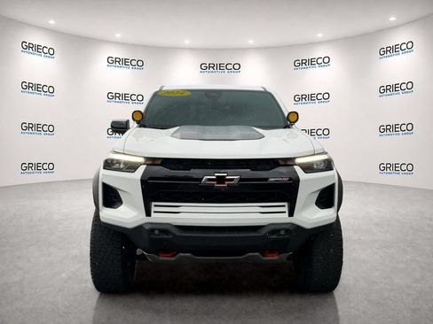 Certified 2024 Chevrolet Colorado ZR2 w/ ZR2 Convenience Package III AWD/4WD image 2