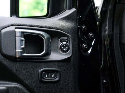 Used 2024 Jeep Wrangler Unlimited Sport AWD/4WD image 82