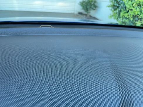 Used 2025 Hyundai Venue SEL image 17