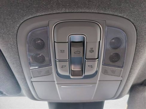 Used 2019 Hyundai Santa Fe FWD image 18