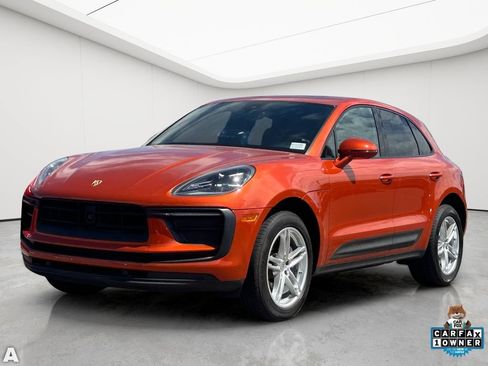 Used 2024 Porsche Macan AWD/4WD image 2