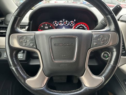 Used 2015 GMC Yukon Denali w/ Open Road Package image 9