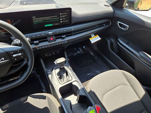 New 2026 Kia K4 FWD image 21
