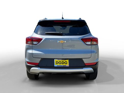 New 2026 Chevrolet TrailBlazer LT w/ Driver Confidence Package FWD image 4