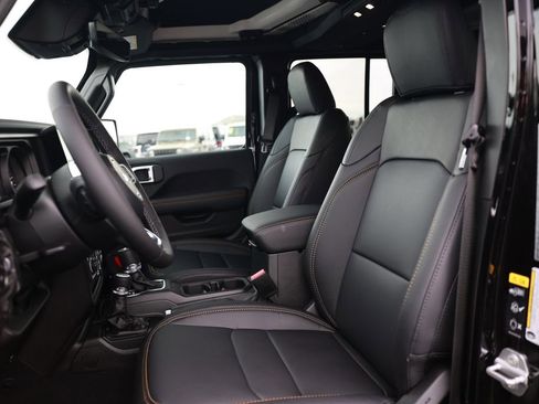 New 2026 Jeep Wrangler Unlimited Sahara AWD/4WD image 14