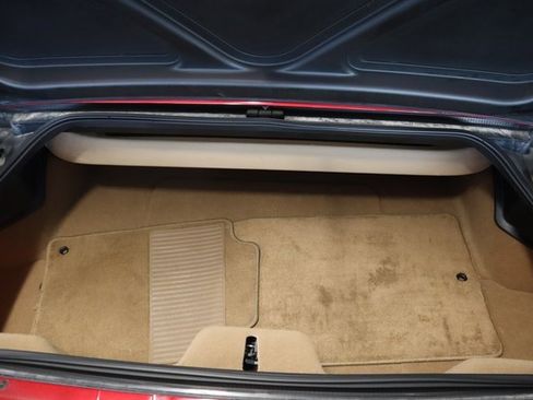 Used 2004 Chevrolet Corvette Base w/ Preferred Equipment Group image 18