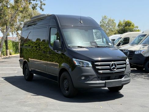 New 2025 Mercedes-Benz Sprinter 2500 image 8