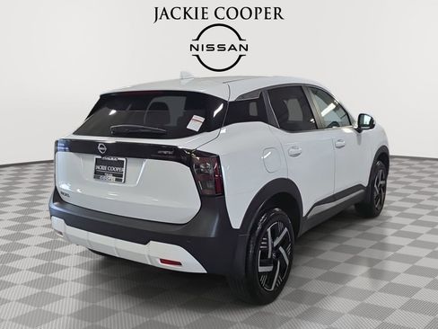 Certified 2025 Nissan Kicks SV image 5