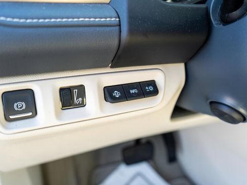 Used 2022 GMC Acadia Denali w/ Trailering Package image 22