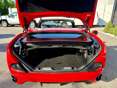 Used 2010 Ferrari California image 19