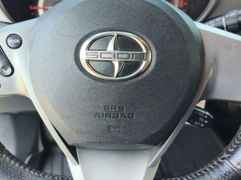 Used 2014 Scion tC image 13