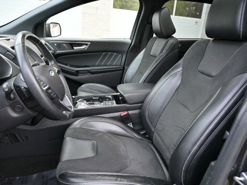 Used 2020 Ford Edge ST w/ Equipment Group 401A image 19