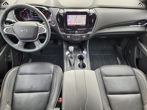 Certified 2023 Chevrolet Traverse Premier w/ Redline Edition image 9