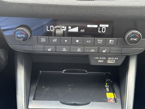 New 2026 Subaru Outback Limited AWD/4WD image 22