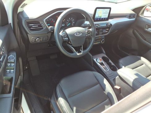 Used 2022 Ford Escape SEL image 15