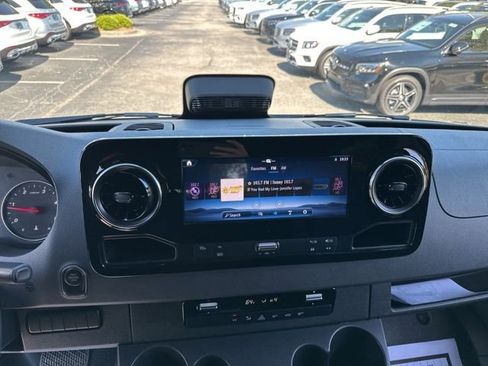 Used 2026 Mercedes-Benz Sprinter 2500 image 18