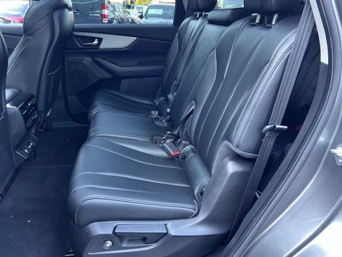 Used 2023 Acura MDX SH-AWD image 30