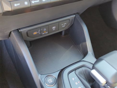 New 2026 Kia K4 LXS image 25