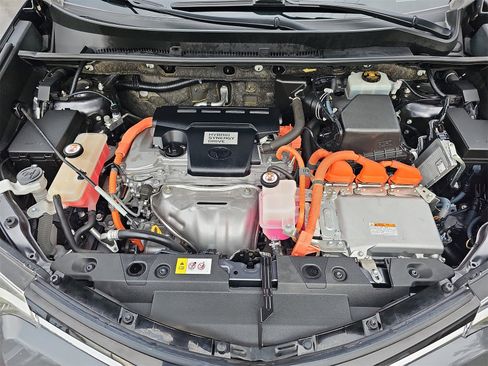 Used 2017 Toyota RAV4 Limited image 32