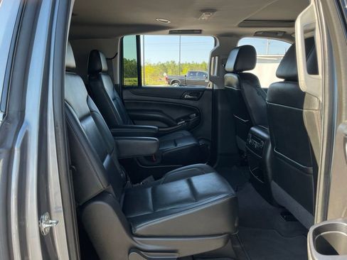Used 2020 GMC Yukon XL SLT AWD/4WD image 41