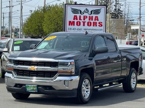 Used 2017 Chevrolet Silverado 1500 LT w/ All Star Edition AWD/4WD image 3