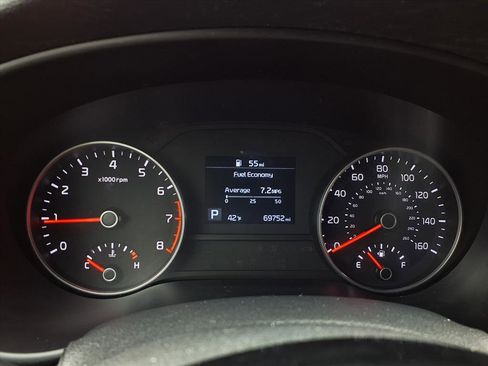 Used 2020 Kia Sportage S image 17