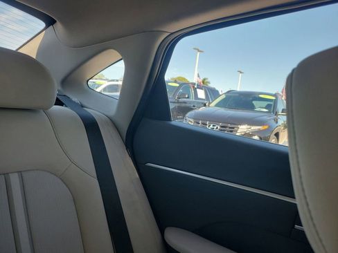 Used 2022 Hyundai Sonata SEL w/ Cargo Package image 6