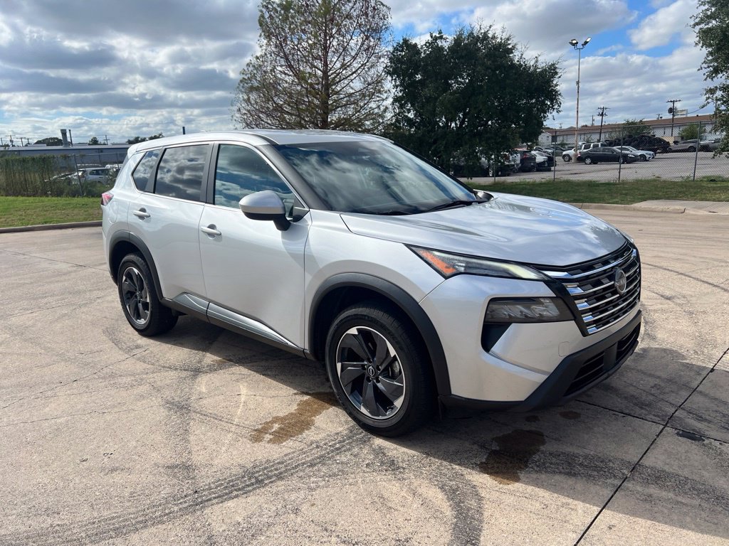 Used 2024 Nissan Rogue SV FWD image 21