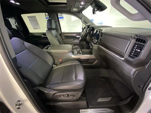 Certified 2024 Chevrolet Silverado 2500 LTZ w/ LTZ Convenience Package image 35