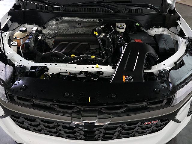 Used 2024 Chevrolet Trax RS w/ Driver Confidence Package FWD image 33