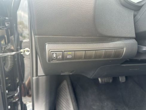Used 2023 Toyota Corolla LE image 20
