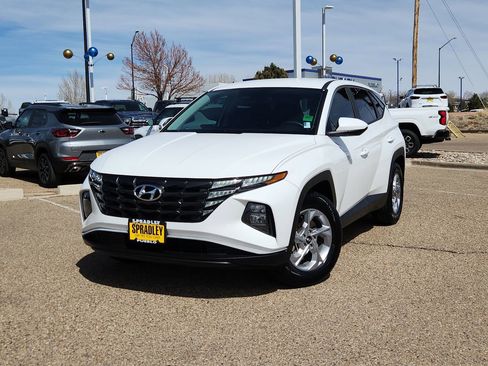 Used 2023 Hyundai Tucson SE image 4