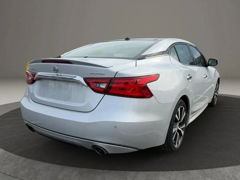 Used 2016 Nissan Maxima Platinum w/ Interior Lighting Package image 21