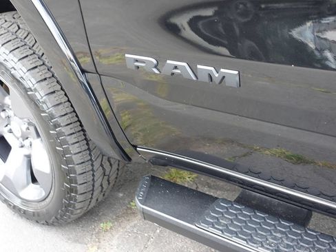 Used 2020 RAM 1500 Big Horn w/ Built-to-serve Edition AWD/4WD image 12