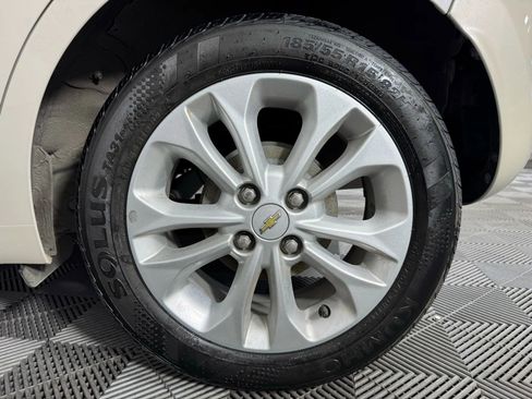 Used 2021 Chevrolet Spark LT image 39