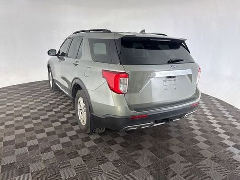 Used 2020 Ford Explorer XLT w/ Equipment Group 202A image 7