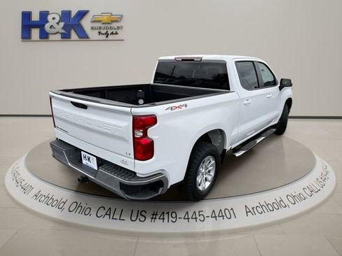 Used 2024 Chevrolet Silverado 1500 LT AWD/4WD image 10