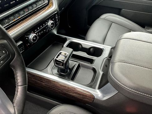 Used 2025 GMC Sierra 1500 Elevation w/ Elevation Premium Package image 11