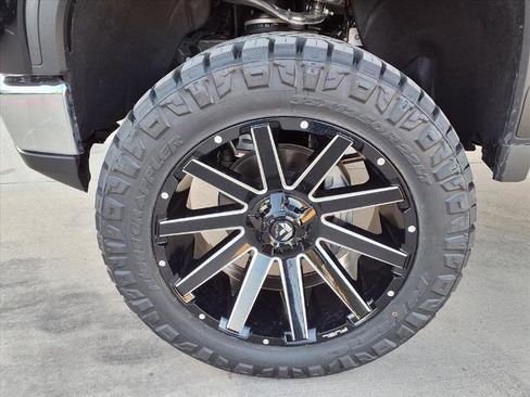 New 2026 GMC Sierra 1500 SLT image 21