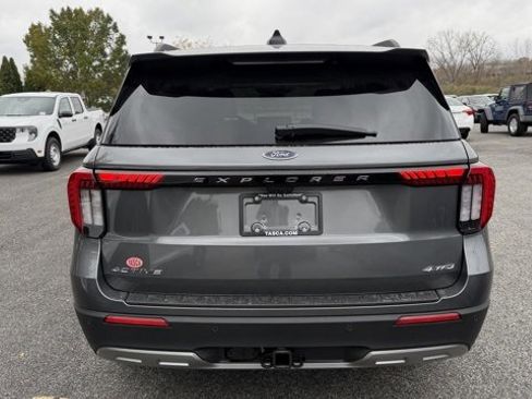 New 2026 Ford Explorer Active image 4