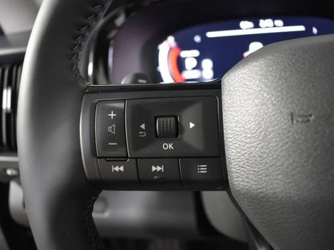 New 2026 Nissan Pathfinder SL AWD/4WD image 16