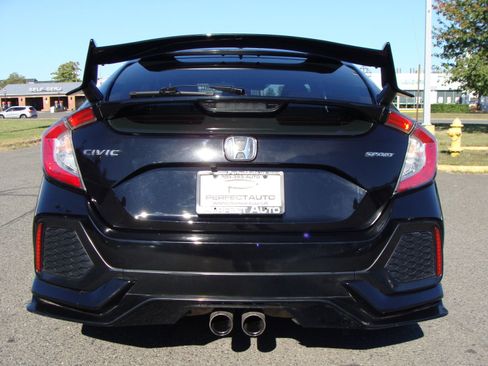 Used 2019 Honda Civic Sport image 5