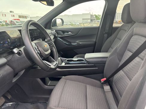 Used 2025 Chevrolet Equinox LT FWD image 21