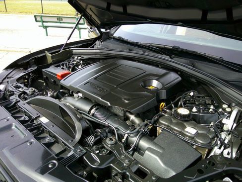 Used 2023 Jaguar F-PACE S image 82