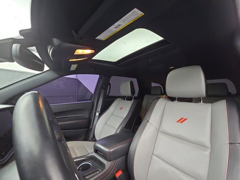 Used 2023 Dodge Durango GT image 18